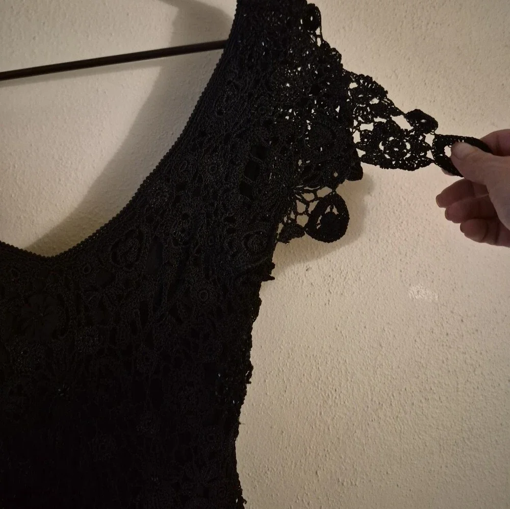 Vintage Black Crochet Lace V-Neck Asymetrical  Women’s Dress - Picture 4 of 16